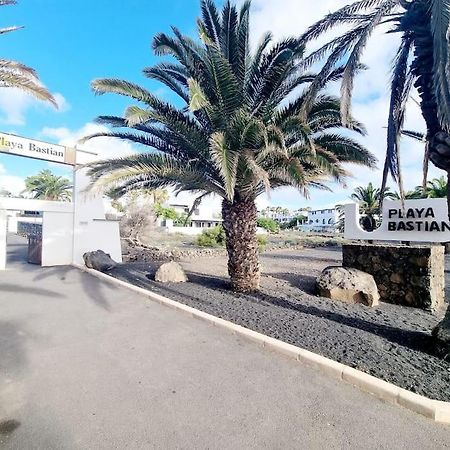 Playa Bastian First Line Of The Sea Apartment Costa Teguise Exterior foto