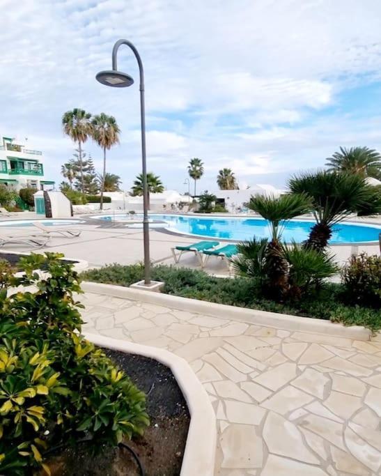 Playa Bastian First Line Of The Sea Apartment Costa Teguise Exterior foto