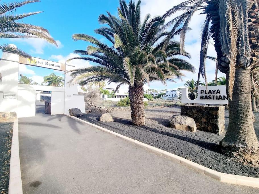 Playa Bastian First Line Of The Sea Apartment Costa Teguise Exterior foto